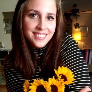 Meet your Posher, Casey